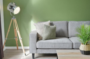Mersey Way, Spacious 3 Bed Home, Close to Sheffield City Centre & FREE Driveway Parking - Perfect for Workers, Groups & Families - Hosted by Stay Host Save